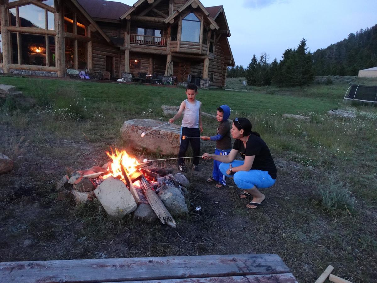 Mcdonald'S Ranch Lodge Gardiner Kültér fotó